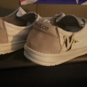 Womens Hey Dudes sz9 white,gray and some yellow